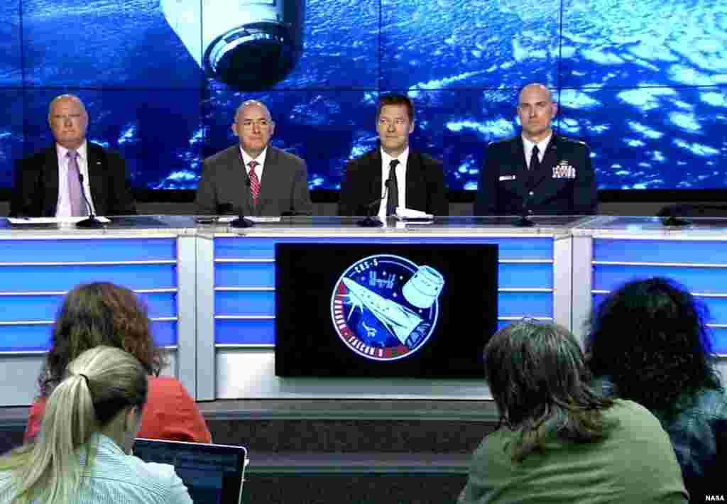 In the Kennedy Space Center&rsquo;s Press Site auditorium, agency and industry leaders speak to members of the news media on International Space Station research and technology developments, Jan 5, 2015.