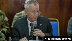 Larry André, safiirka Mareykanka ee Soomaaliya