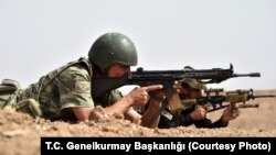 د ترکیې پوځ وایي چې په سیمې کې د کردي وسله والو په خلاف عملیات روان دي. 