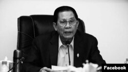 លោក​ ហ៊ុន ណេង ដែល​ត្រូវជា​បងប្រុស​បង្កើត​របស់​លោក​នាយក​រដ្ឋមន្ត្រី​ហ៊ុន សែន បាន​ទទួល​មរណភាព​នៅ​ល្ងាច​ថ្ងៃ​ព្រហស្បតិ៍ ទី ៥ ខែ​ឧសភា​នេះ ដោយ​ជំងឺ​បេះដូង។ 