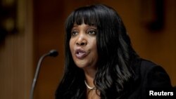 Les sénateurs ont voté par 51 voix contre 50 en faveur de la candidate choisie par le président Biden, le vote de la vice-présidente Kamala Harris ayant permis d'aboutir à une majorité.