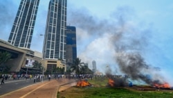 སིངྒ་ལའི་རྒྱལ་སར་དྲག་ཟིང་ལངས་ཏེ་དམག་དཔུང་འགྲེམ་འཇོག