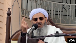 مولوی عبدالحمید امام جمعه اهل سنت شهر زاهدان. آرشیو
