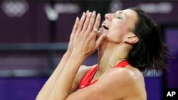 ნატალია ანტიუხი, 400-მეტრიანი დისტანციის მოგების შემდეგ 2012 წლის ზაფხულის ოლიმპიადაზე. ლონდონი, ბრიტანეთი. 8 აგვისტო, 2012 წ.