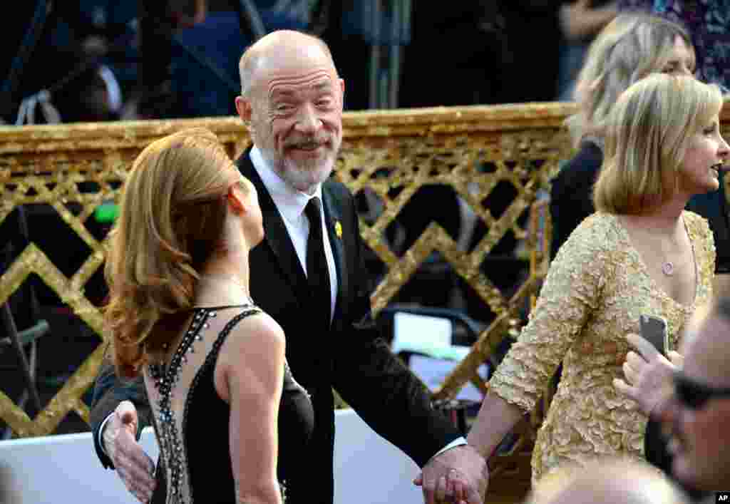 J. K. Simmons, Mishel Shumaxer