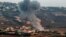 İsrail'in Lübnan'ın güneyinde İsrail sınırına yakın Khiam köyüne düzenlediği bombardıman sırasında yükselen dumanlar sınır ötesi gerilimi tırmandırıyor- 23 Haziran 2024.