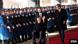 Predsednik Srbije Aleksandar Vučić priredio je svečani doček odlazećem predsedniku Češke Milošu Zemanu (foto: Fonet)