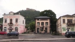 Американець відкрив в Україні бізнес і допомагає ЗСУ. Відео