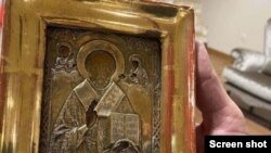 Ikona je navodno stara 300 godina i potiče sa područja Luganska, odmetnutog dijela Ukrajine