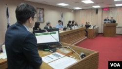 台灣立法院外交及國防委員會3月20號質詢的情形(美國之音張永泰拍攝)