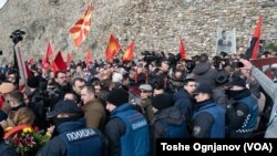 Полицијата го контролираше пристапот кон гробот на Гоце Делчев