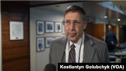 ཨེ་ཊི་ལན་ཊིཀ་ལྷན་ཚོགས་སུ་ཡུཀ་རེན་དུ་བཅའ་སྡོད་ཨ་རིའི་གཞུང་ཚབ་པ་ཟུར་པ་ཇཱོན་ཧར་བྷ་སི་ཊིས་