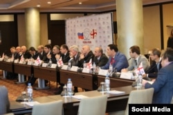 მოსკოვური "ფორუმი" ქართველი მონაწილეების სიმცირეს არ უჩიოდა