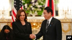 AQSh vitse-prezidenti Kamala Harris va Yaponiya Bosh vaziri Fumio Kishida