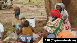 Deslocados devido à insurgência em Anguabe, Cabo Delgado, Moçambique