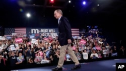 Bivši gradonačelnik Njujorka Majkl Blumberg na mitingu u Vest Palm Biču na Floridi (Foto: AP/Lynne Sladky)