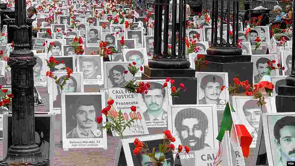 چیدمان حامیان سازمان مجاهدین خلق در نزدیکی مقر سازمان ملل متحد در نیویورک (دوشنبه ۲۸ شهریور ۱۴۰۱)