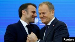 Presidenti francez Emmanuel Macron me Kryeministrin e Polonisë Donald Tusk