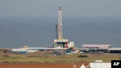 Kinu cha mafuta magharibi mwa Uganda kinachendeshwa na China.