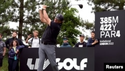 Phil Mickelson of the U.S. hits off the tee in the first round of LIV Golf Invitational at the Centurion Club in Britain on June 9, 2022. (Action Images via Reuters/Paul Childs)
