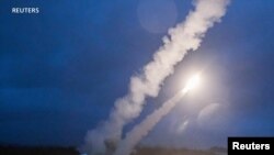 韩美本周发射导弹，回应朝鲜周日发射的一系列短程弹道导弹。