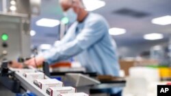 Викендов следува ревизија од страна на Центрите за контрола и превенција на болести, по што се отвора пат следната недела да започне вакцинацијата за децата до 5 години