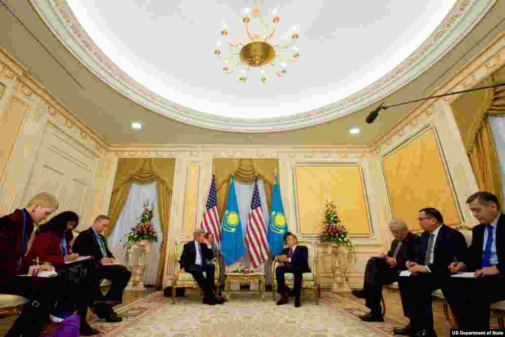 Ostona, Qozog'iston, 2-noyabr, 2015