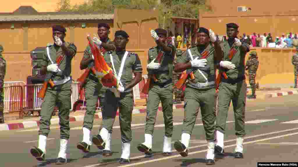 Jami'an tsaron kasar Nijar yayin da kasar ke bikin tunawa da samun 'yancin kai a jihar Tahoua, Disamba 18, 2017