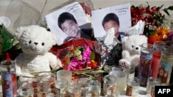 Slike žrtava ispred škole u Parklendu