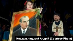 "Смолоскипом та хрестом". Хода пам'яті Степана Бандери. ФОТО