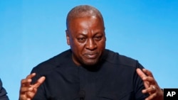 Le président John Dramani Mahama du Ghana, 10 novembre 2015.