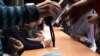 Arhiva - Glasanje na izborima u Beogradu, Foto: VOA