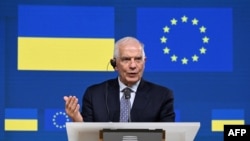 Mwakilishi wa EU kwenye masuala ya Kigeni na sera za Usalama Josep Borrell, mmoja wanadiplomasia wanaokutana Paris.