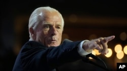 2024年7月17日，納瓦羅在共和黨的全國大會上發表演說。 （資料照片）