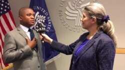 Sat Ouannou, militant des droits humains, au micro de Nathalie Barge