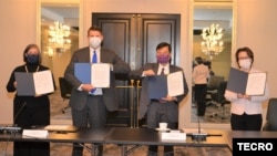 US and Taiwan officials launch first-ever US-Taiwan Economic Prosperity and Partnership Dialogue, Washington meeting site, Nov. 20, 2020. From left: AIT Managing Director Ingrid Larson, Deputy Secretary of State Keith Krach, Taiwan Deputy Economic Affairs Minister Chen Cheng-chi,