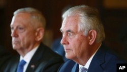 جیم متیس و رکس تیلرسون، وزیران دفاع و خارجه آمریکا