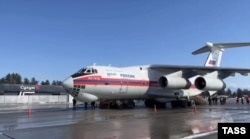 რუსულმა ილ-76-მა გუნბას კამპანიის ფარგლებში, სოხუმიდან მოსკოვში მეორე მცდელობით, (პირველი თვითმფრინავი გაფუჭდა) მძიმე პაციენტები გადაიყვანა