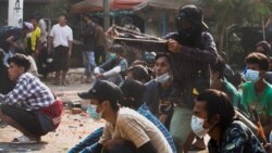 အာဏာရှင်ဆန့်ကျင်သူ လူငယ်တချို့ တိုင်းရင်းသားလက်နက်ကိုင်ဒေသတွေမှာ ခိုလှုံဖို့ ပြင်ဆင်နေ