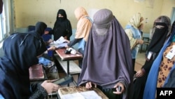 د ټاکنو د څار ادارې وايي، د افغانستان د تیرکال په پارلماني ټاکنو کې ډیرې درغلۍ شوې وې.