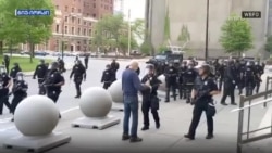 ნიუ-იორკში პოლიციელებმა 75 წლის მამაკაცზე იძალადეს