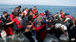 Turkiyadan Gretsiyaga kelayotgan qochoqlar