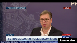 Predsednik Srbije Aleksandar Vučić u vanrednom obraćanju javnosti posle nasilnih protesta u Beogradu, 8. jula 2020. (Foto: N1/video greb)