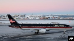 Літак Trump Force One у Гренландії
