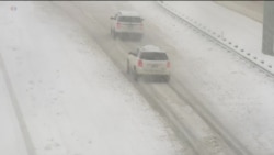 У регіонах США оголошують надзвичайний стан через сніговий шторм. Відео