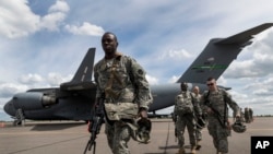 د ناټو غړي هېوادونه په برسل کې ټول شوي دي