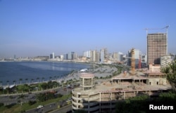 Vista geral da baía de Luanda a partir da fortaleza de S. Miguel