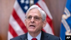 Jaksa Agung AS Merrick Garland berbicara dalam pertemuan dengan seluruh jaksa di Amerika Serikat di Departemen Kehakiman, Washington, pada 14 Juni 2023. (Foto: AP/Jose Luis Magana)