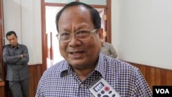 រូបឯកសារ៖ លោក​ខៀវ សុភ័គ អ្នកនាំពាក្យ​ក្រសួង​មហាផ្ទៃ​ថ្លែង​ប្រាប់​អ្នកសារព័ត៌មាន​នៅ​ថ្ងៃ​ព្រហស្បតិ៍ ទី​១១ ខែ​សីហា ឆ្នាំ​២០១៦​ នៅ​រាជធានី​ភ្នំពេញ​។ (ឡេង ឡែន/VOA)