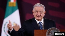 El presidente de México, Andrés Manuel López Obrador, habla durante su conferencia de prensa habitual en el Palacio Nacional en la Ciudad de México, México, el 20 de marzo de 2024.